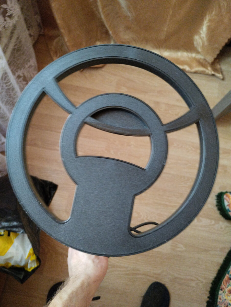 Вроде бы как даже защита катушки есть.