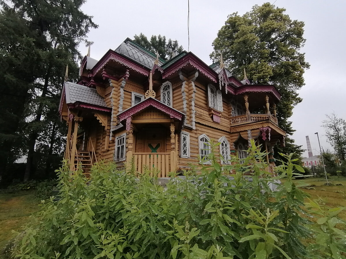 Терем Бугрова в Володарске. Фото Ольги Брезгиной, автора статьи