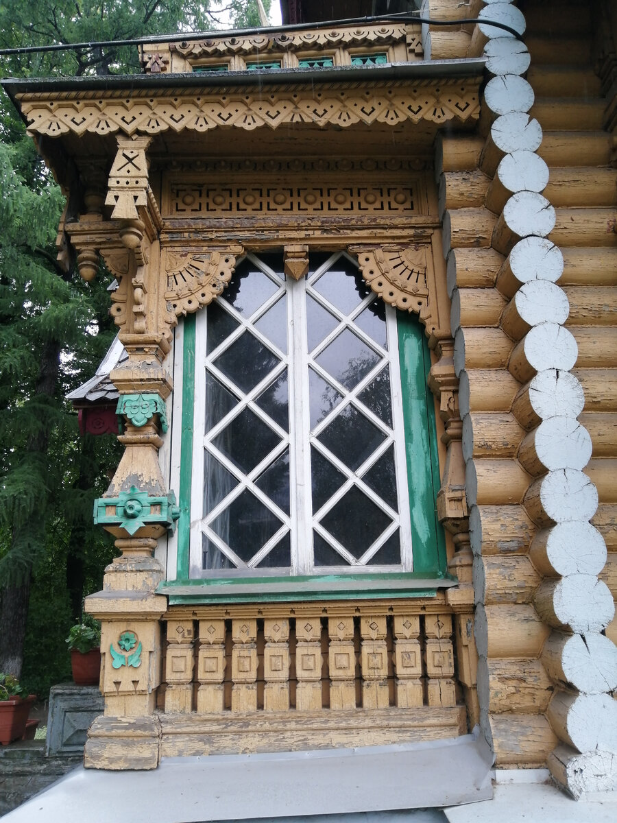 Терем Бугрова в Володарске. Фото Ольги Брезгиной, автора статьи