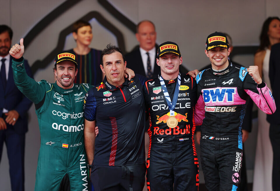    «Мое время придет». Эстебан Окон завидует ФерстаппенуGetty Images / Red Bull Content Pool