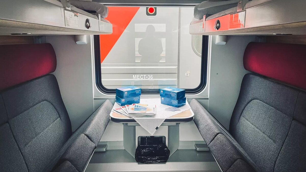     Пассажирам «Ласточки», застрявшей во Владимирской области по пути из Нижнего Новгорода в Москву, пообещали вернуть деньги за билеты, но не всем. Также люди смогут рассчитывать на компенсации.