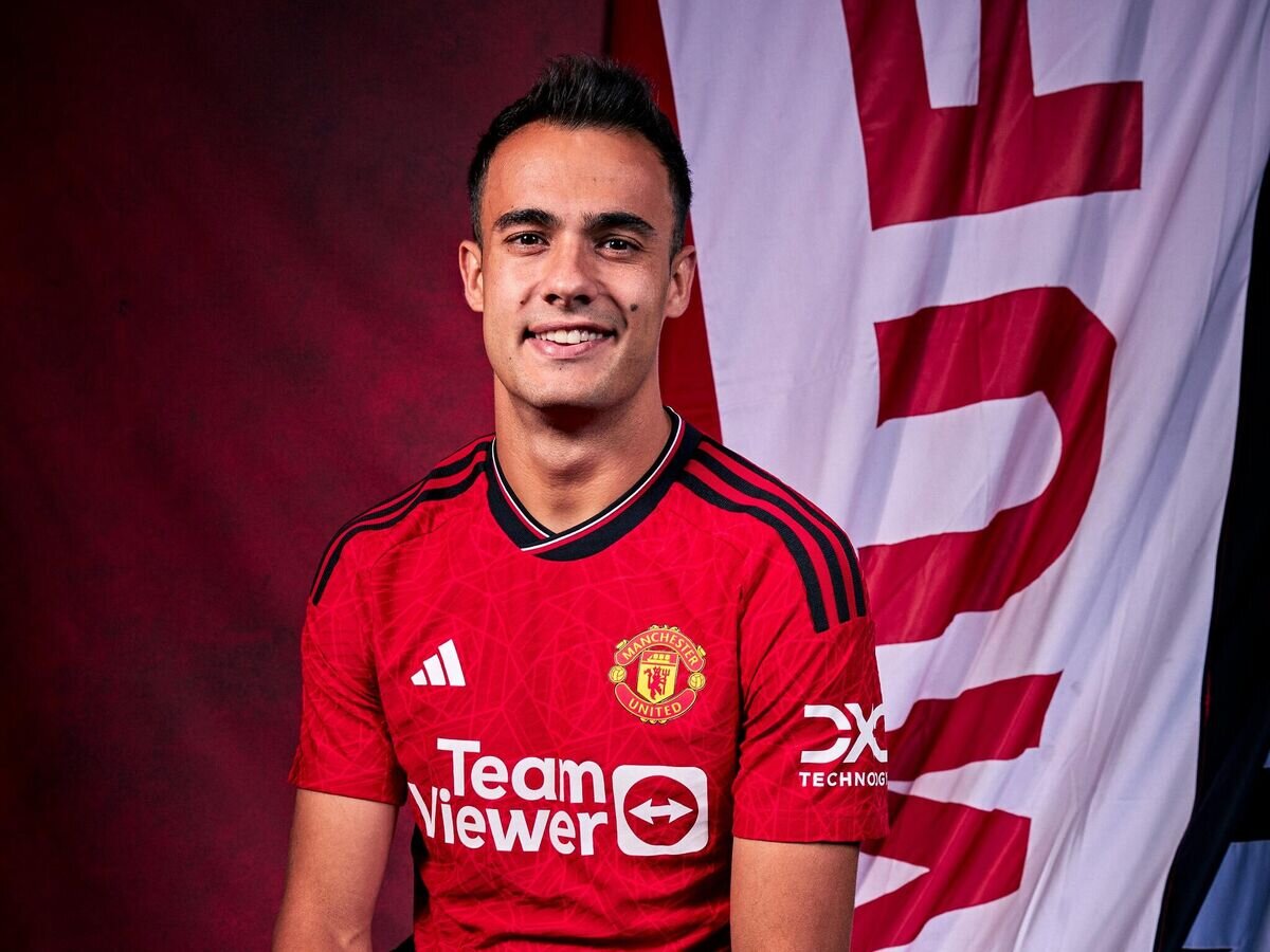    Защитник "Манчестер Юнайтед" Серхио Регилон© Фото : Пресс-служба "Манчестер Юнайтед"