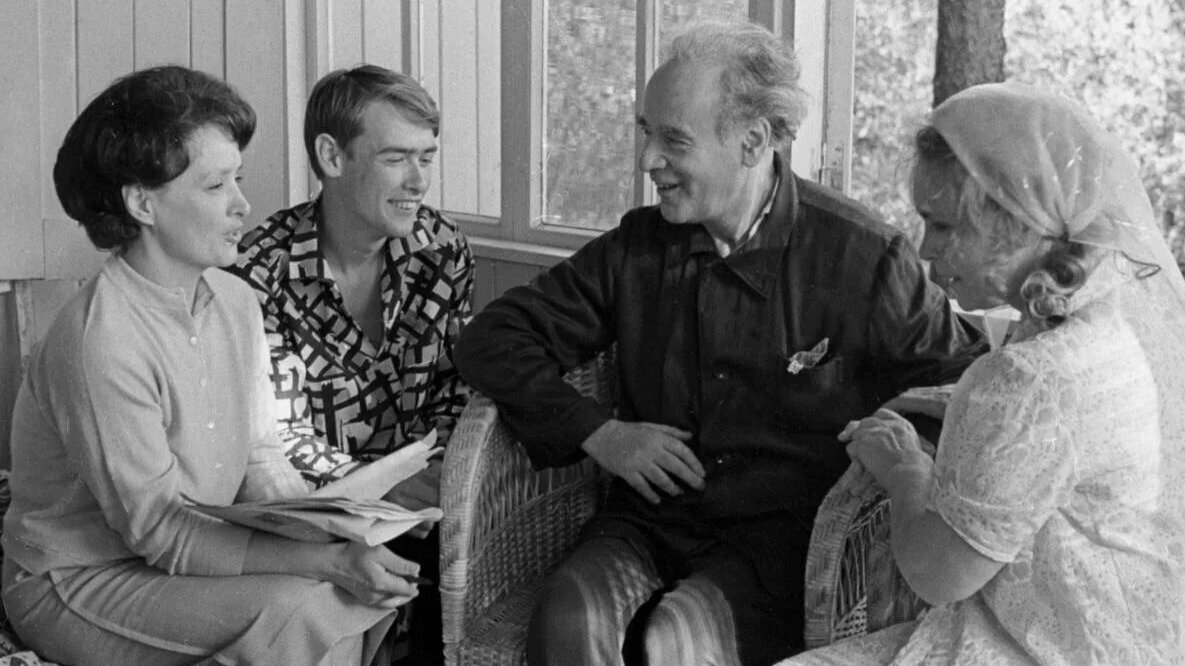 Хочется тебя увидеть и обнять. Ты меня любишь картинки. Поставим лайк девушке которая. Хочу тебя как ответить оригинально. Смс я тебя хочу.