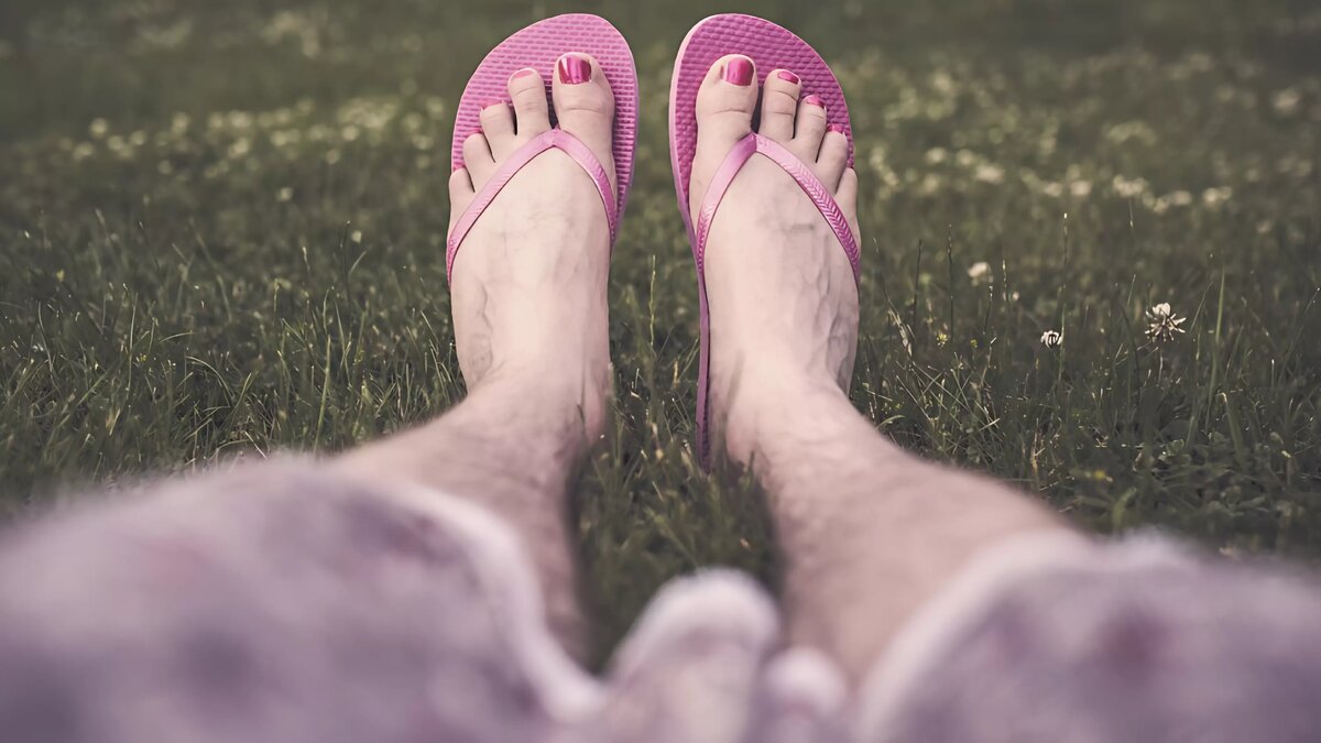     Власти Таганрога выставили потенциальным перевозчикам строгие требования к внешнему виду водителей общественного транспорта, следует из документов на сайте государственных закупок.