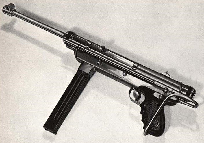 Пистолет-пулемет SOLA.