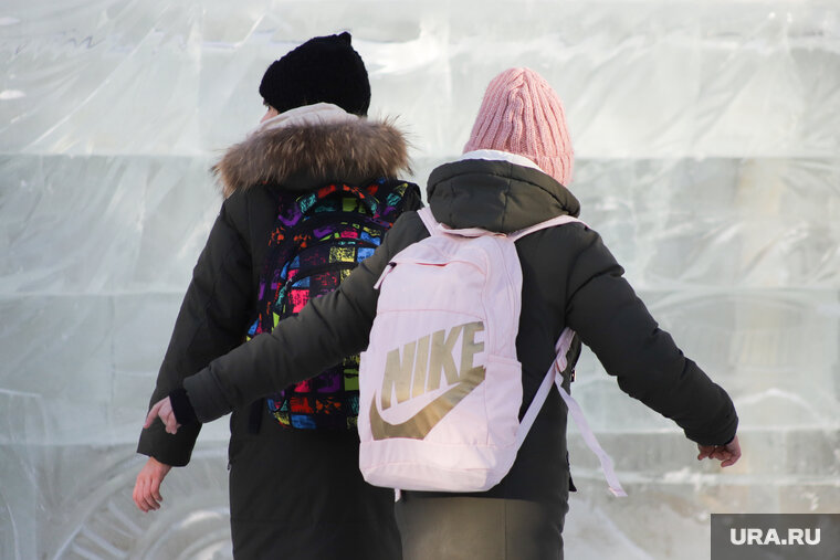 мальчик с именем тагил. полина зыкова карпинск. девочку из шкафа удочерили. сиротские девушки. квартиры сиротам алапаевск.