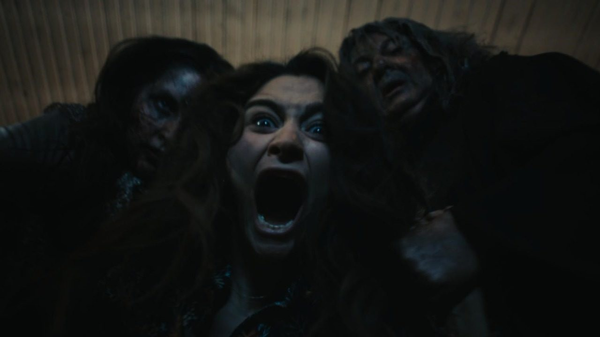 Три Апокрифа: Проклятие