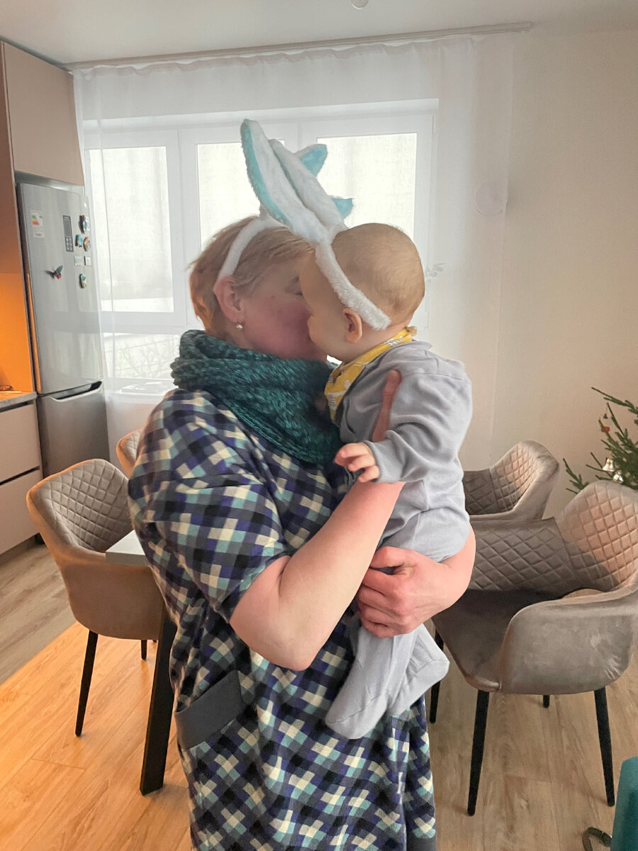 Зайчик Света и зайчик Миша 