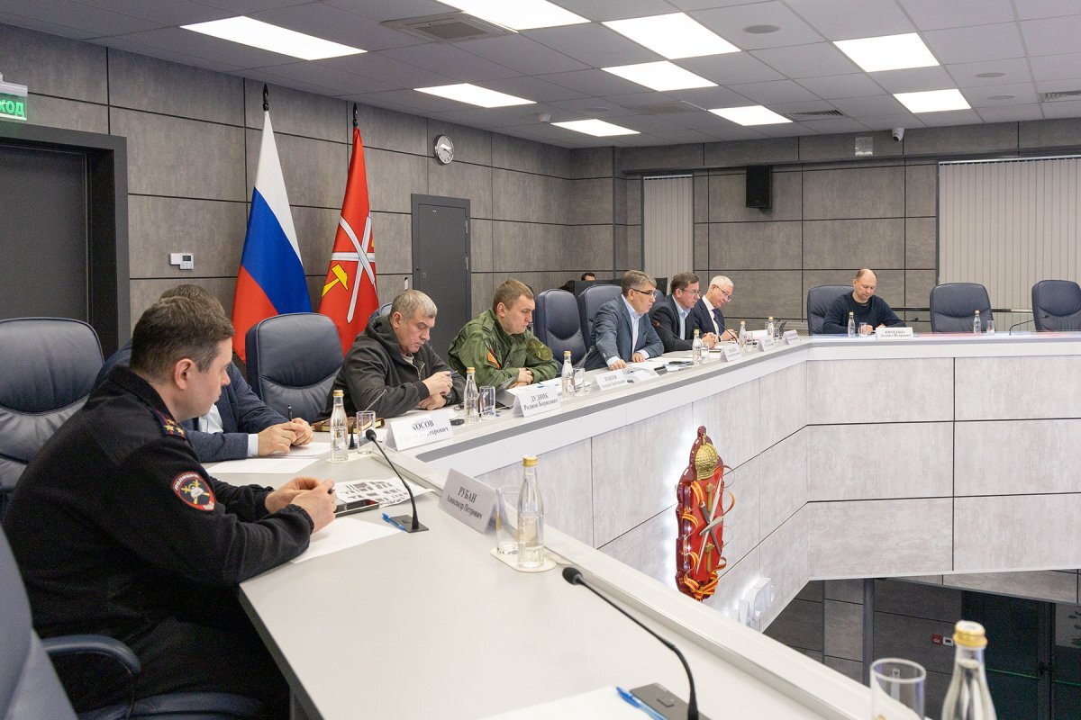    В Туле провели совещание, на котором обсудили работу служб жизнеобеспечения