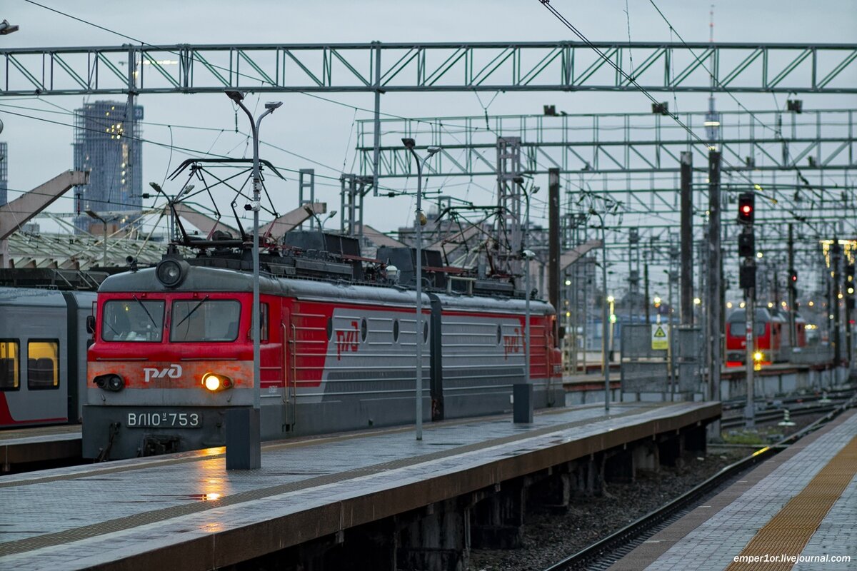 Электровоз ВЛ10У-753, ст. Москва-Пассажирская (ОКТ)