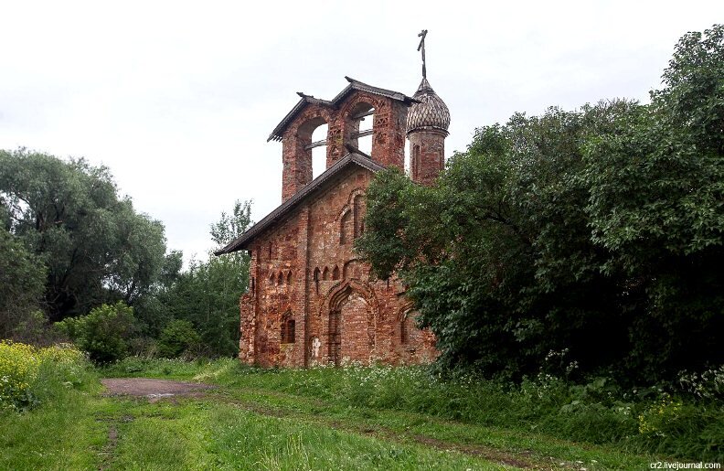 ЭТА ЦЕРКВУШКА ВБЛИЗИ ДОМИКА ИННЫ