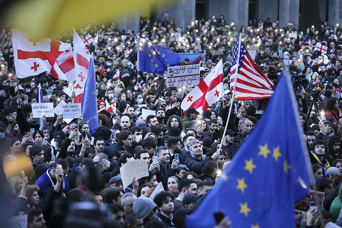 Пасха в грузии 2024 год. Флаг протеста. Протесты в Грузии. Протесты в Тбилиси. Флаг голов нация.