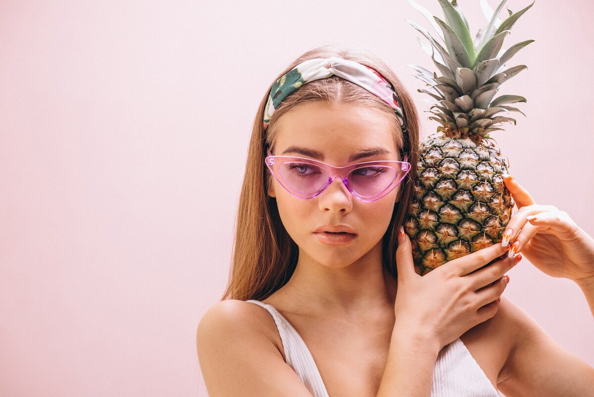 Недоспелые ананасы часто зеленые снаружи.