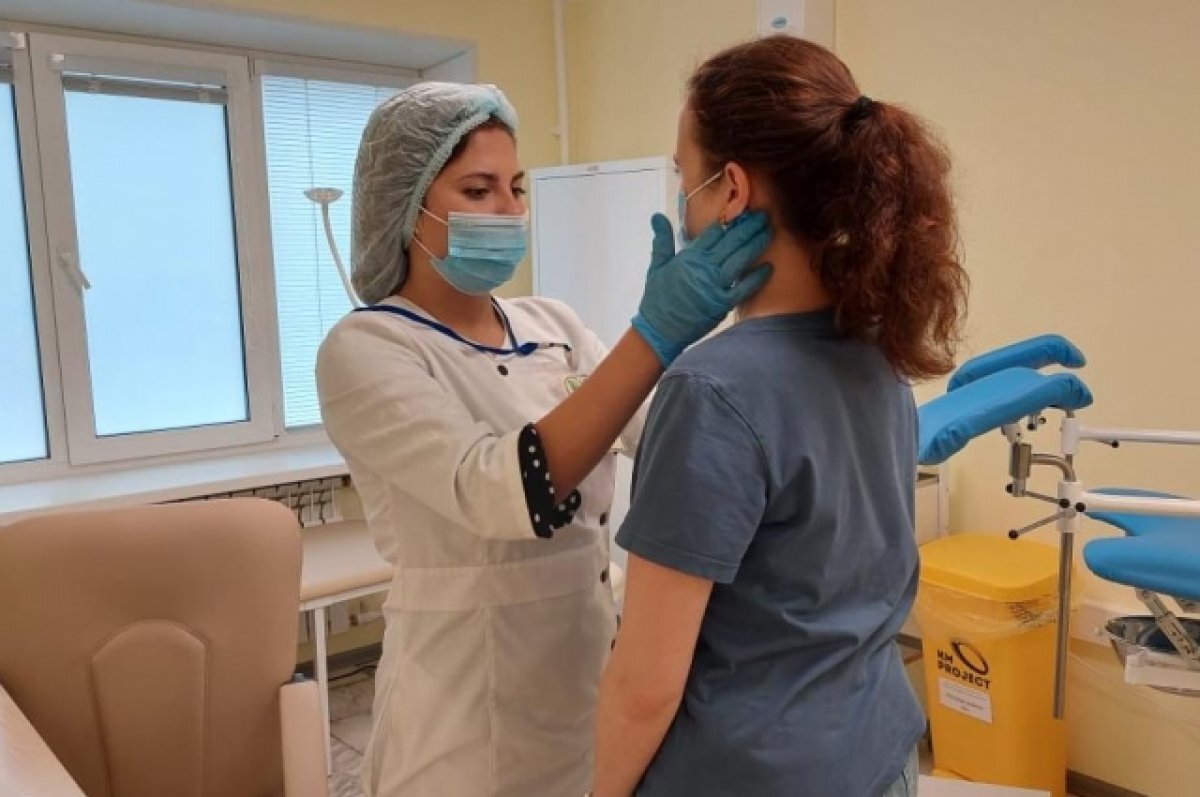    Врачи из районной больницы каждый месяц приезжают, чтобы осмотреть жителей посёлка.