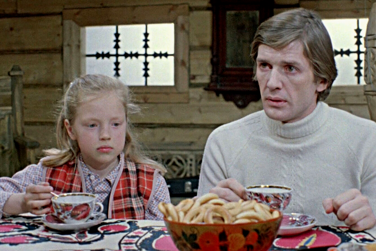 Кадр из фильма «Чародеи» (1982). Скриншот.