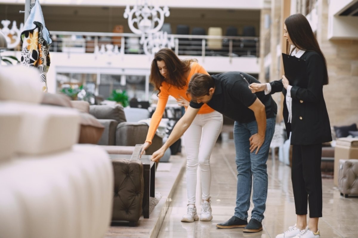    Самарцы в 2023 году считали удачными покупками электронные девайсы и одежду