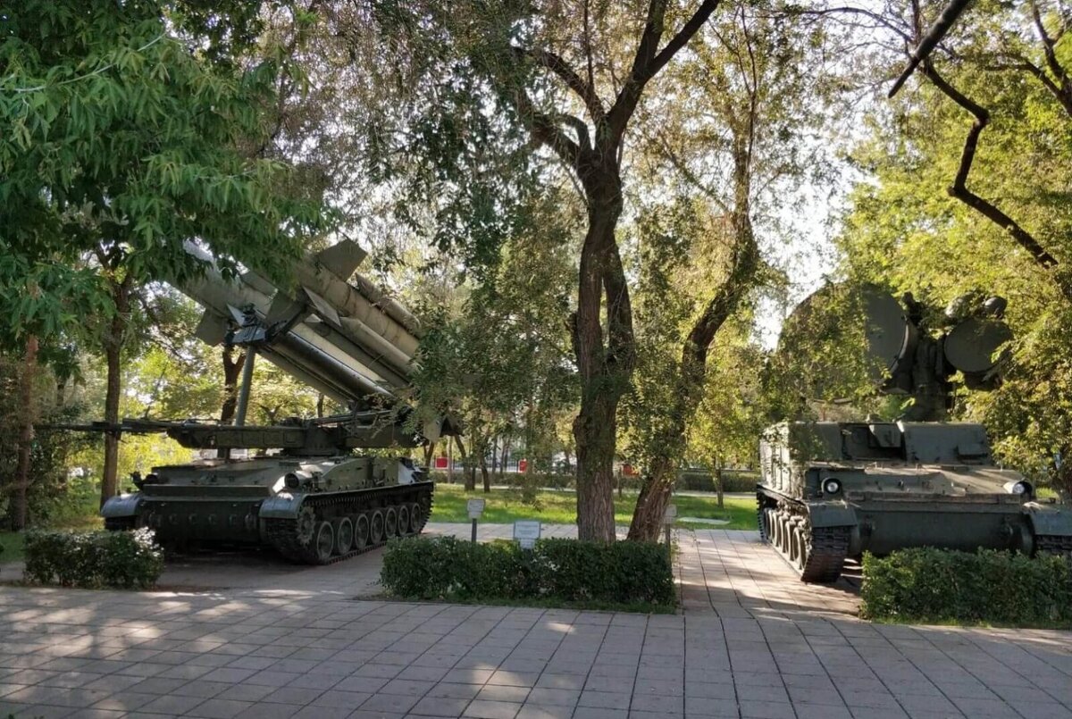 Салют победа оренбург сад имени фрунзе фото
