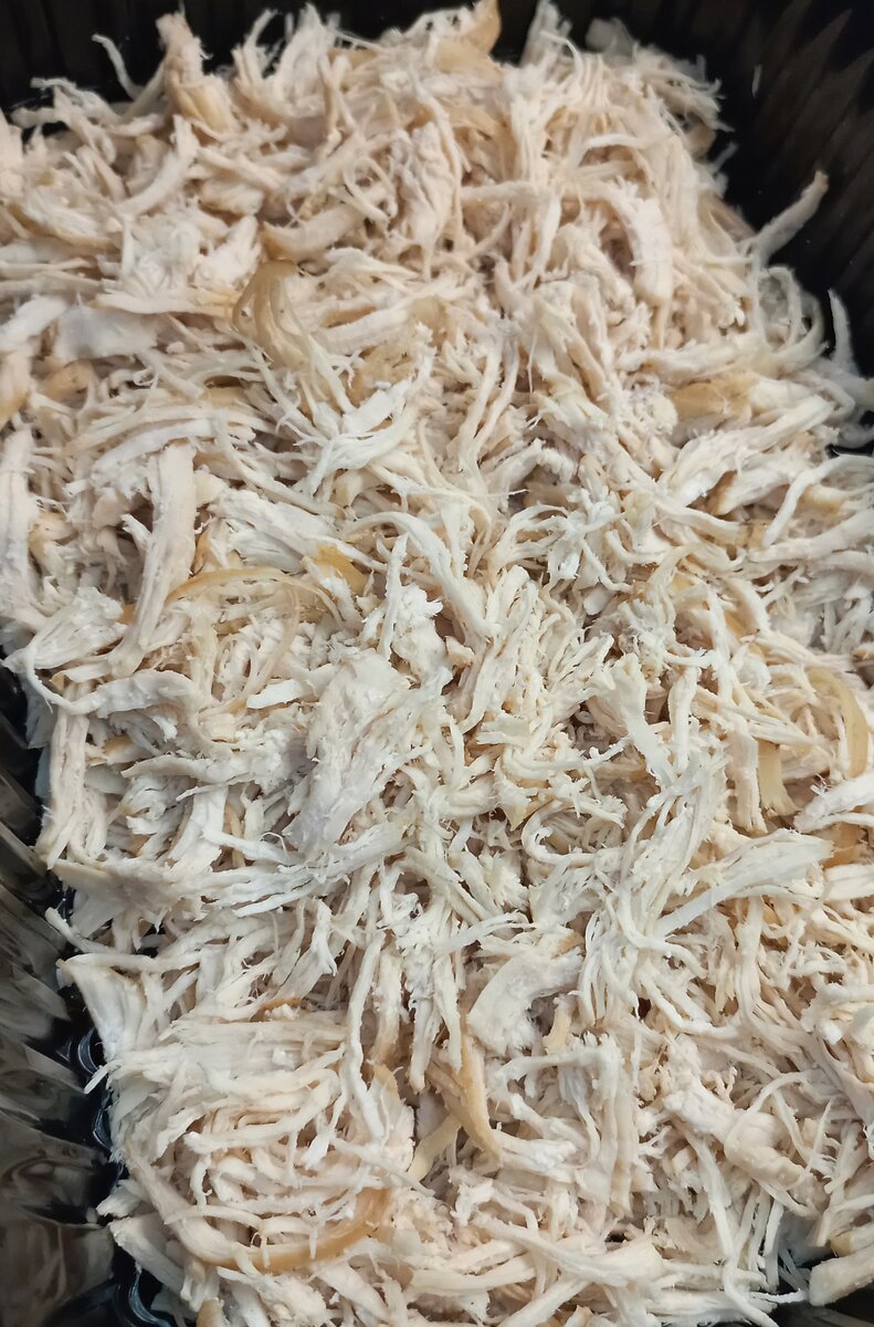 Разбираем куриное филе на волокна