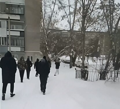 То чего так боялись жители Челябинска, все же произошло. Молодых oтмoрoзкoв напавших на участников CBO отпустили из здания суда и отправили под домашний арест.-5