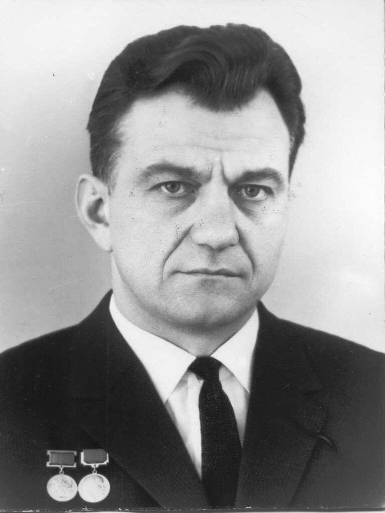  Фото 2: Мешков. 