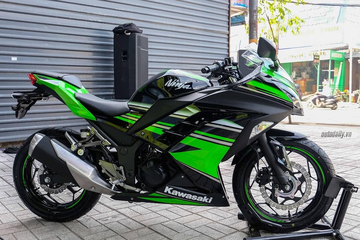 Kawasaki Ninja 300