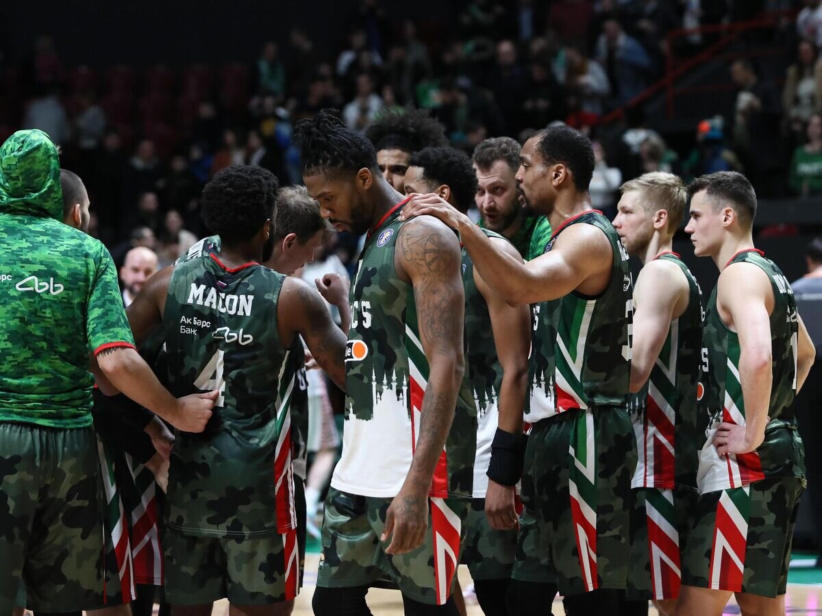    Баскетболисты БК УНИКС© Фото : Пресс-служба БК УНИКС