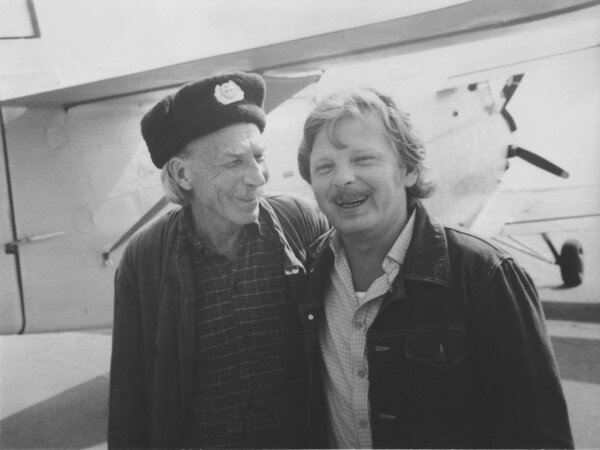 Юрий Антонов с Иваном Лапиковым, с которым очень подружился, на съёмках фильма «Прежде, чем расстаться», 1984