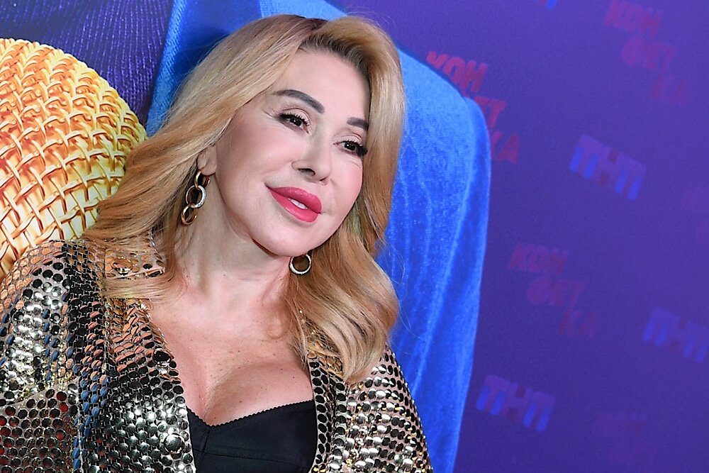 Люди на разных берегах. Песня я пытался уйти от любви. Встречи и расставания. Песня я пытался уйти от любви. Наутилус помпилиус я хочу быть.