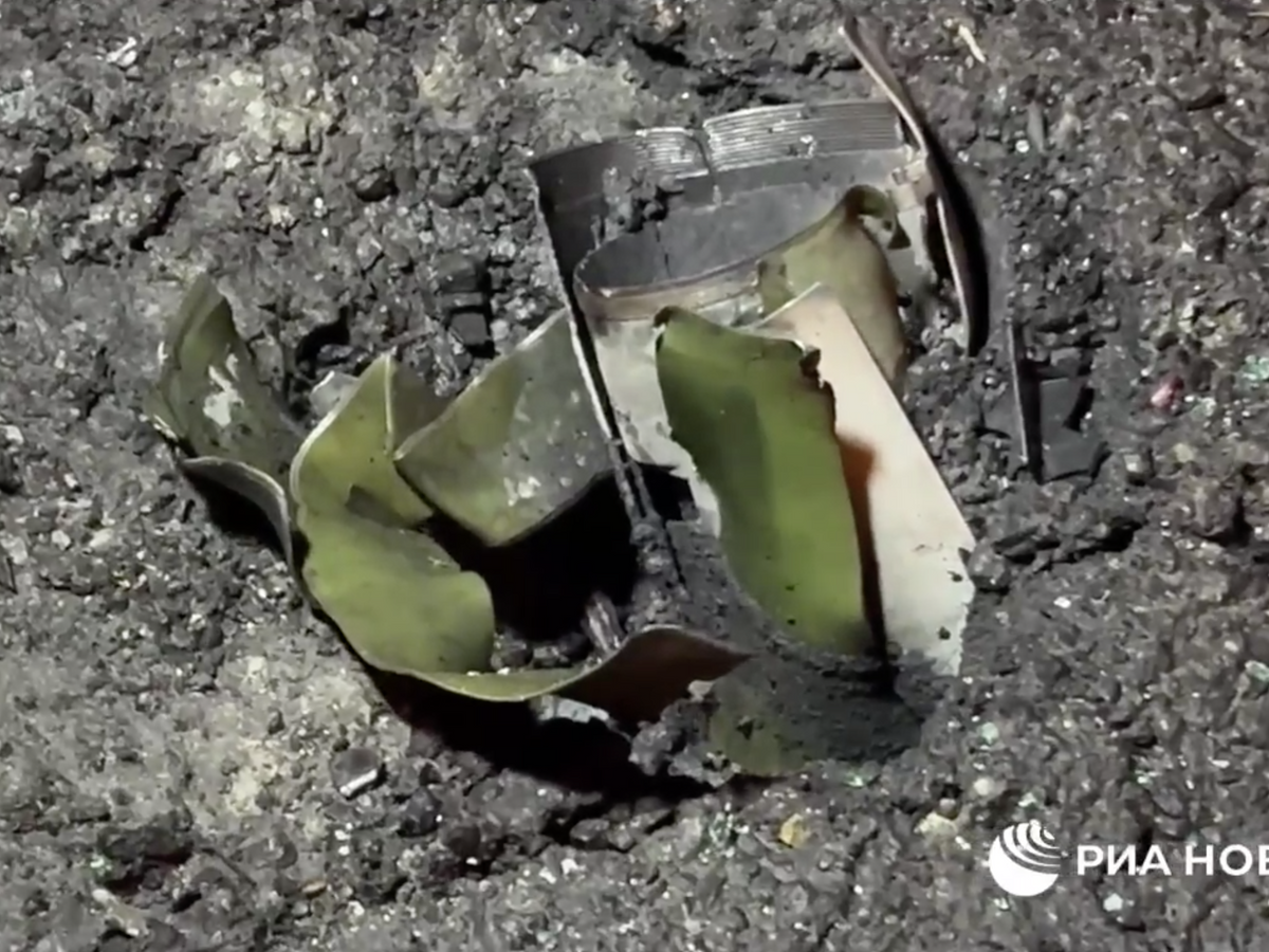    Последствия обстрела Донецка украинскими войсками в новогоднюю ночь© РИА Новости