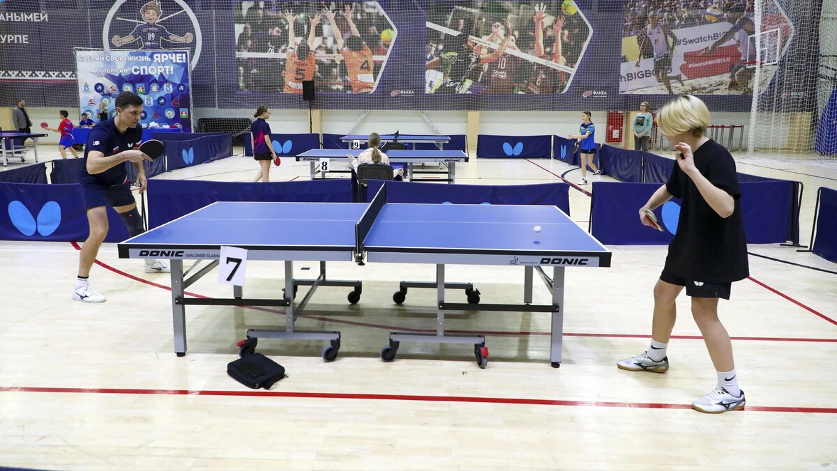 Самвел варданян настольный теннис. Джон джаквес пинг-понг. Зеленский роман юрьевич настольный теннис. Table tennis игра. Спортивные игры настольный теннис.