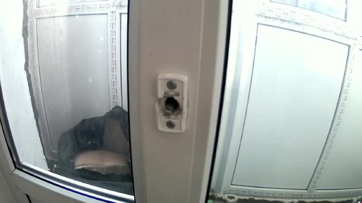 Сломалась ручка балконной двери. А на улице -30! | СДЕЛАЙ как Я. | Дзен