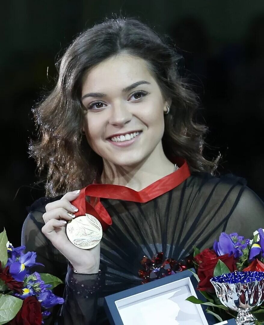 Фигуристка Олимпийская чемпионка Сочи 2014 Аделина Сотникова