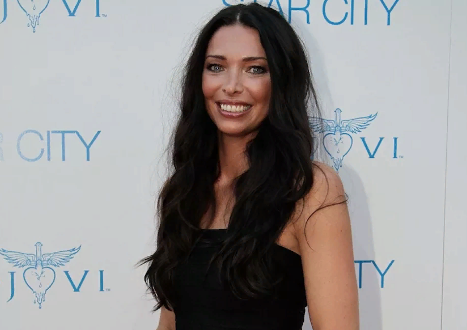 Сьюзи абромейт. Фото афродита джонс. Алексис беллино. Wiki net worth. Jessica yu li henwick.