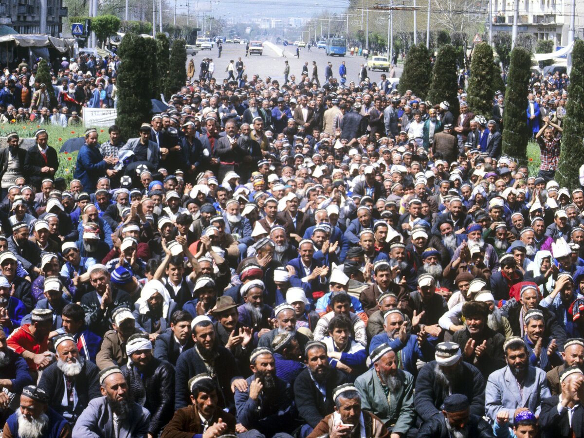 Русские в таджикистане в 90. Массовые беспорядки в Душанбе (1990). Таджикистан беспорядки 1992.