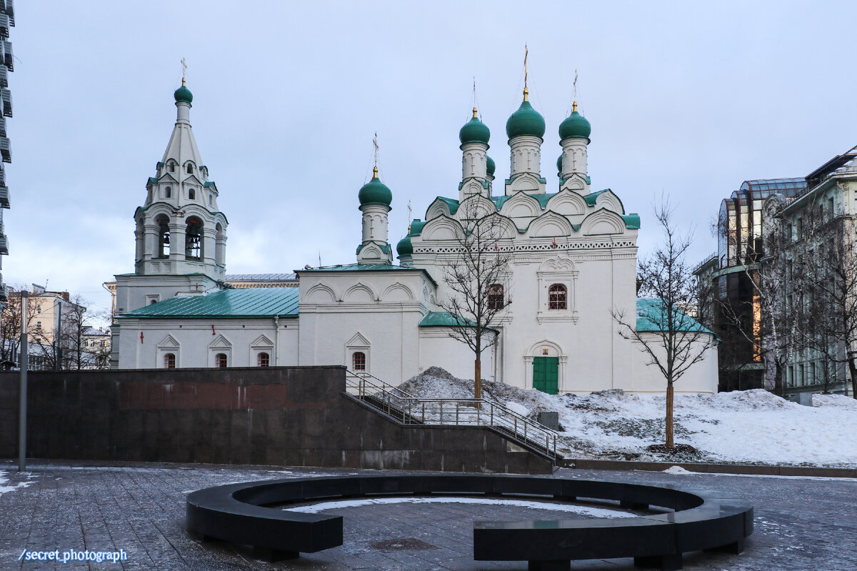 Храм Симеона Столпника на Поварской, или Русское узорочье, что помнит  множество славных имен | Тайный фотограф Москвы | Дзен