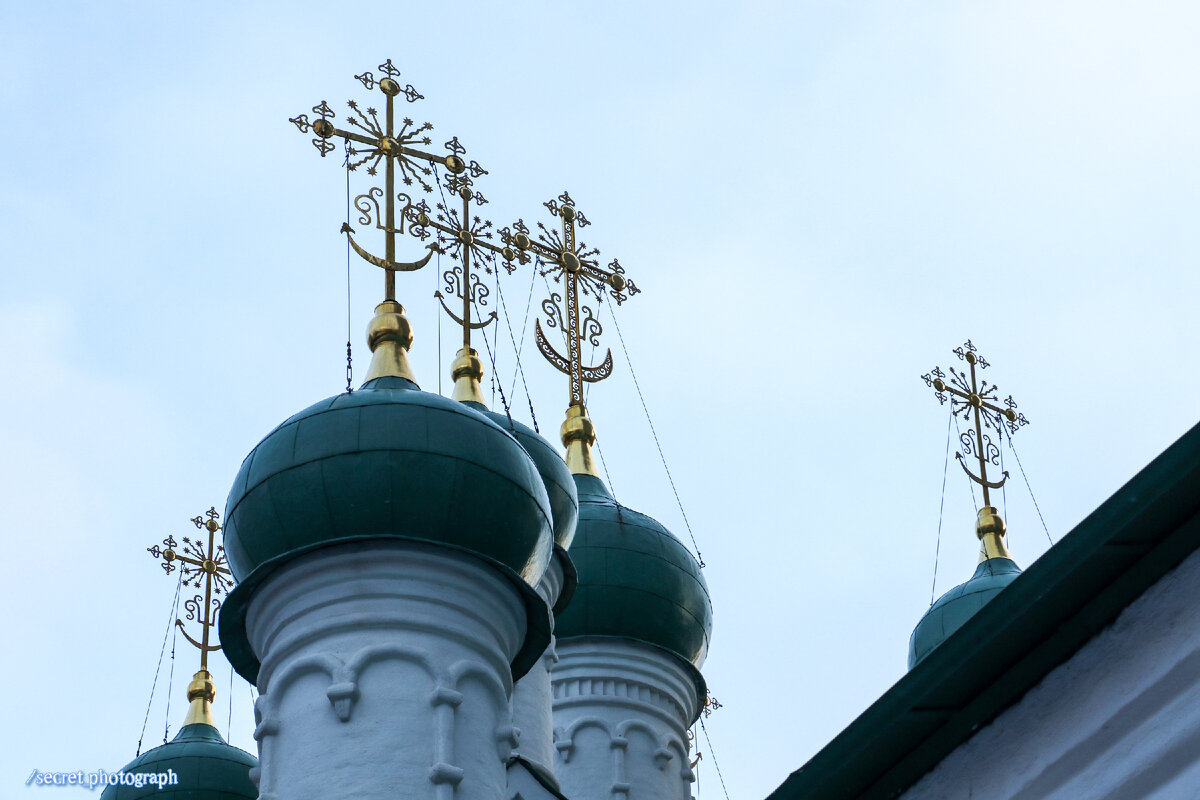 Храмы москва названия