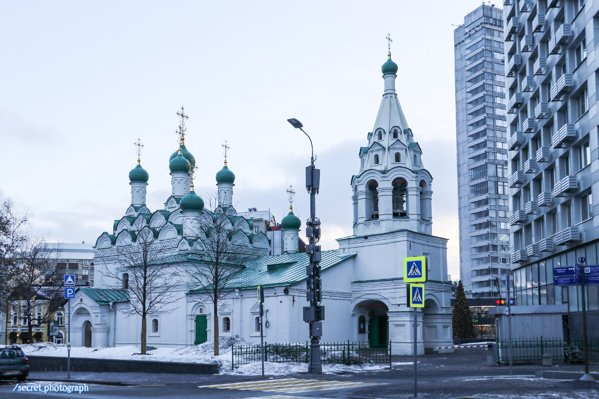 Вид с Поварской улицы