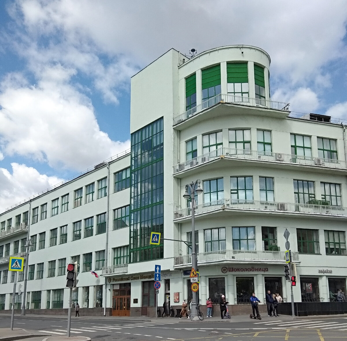 Дом Птицеводсоюза, угол Маросейки и Лубянского проезда. Фото автора