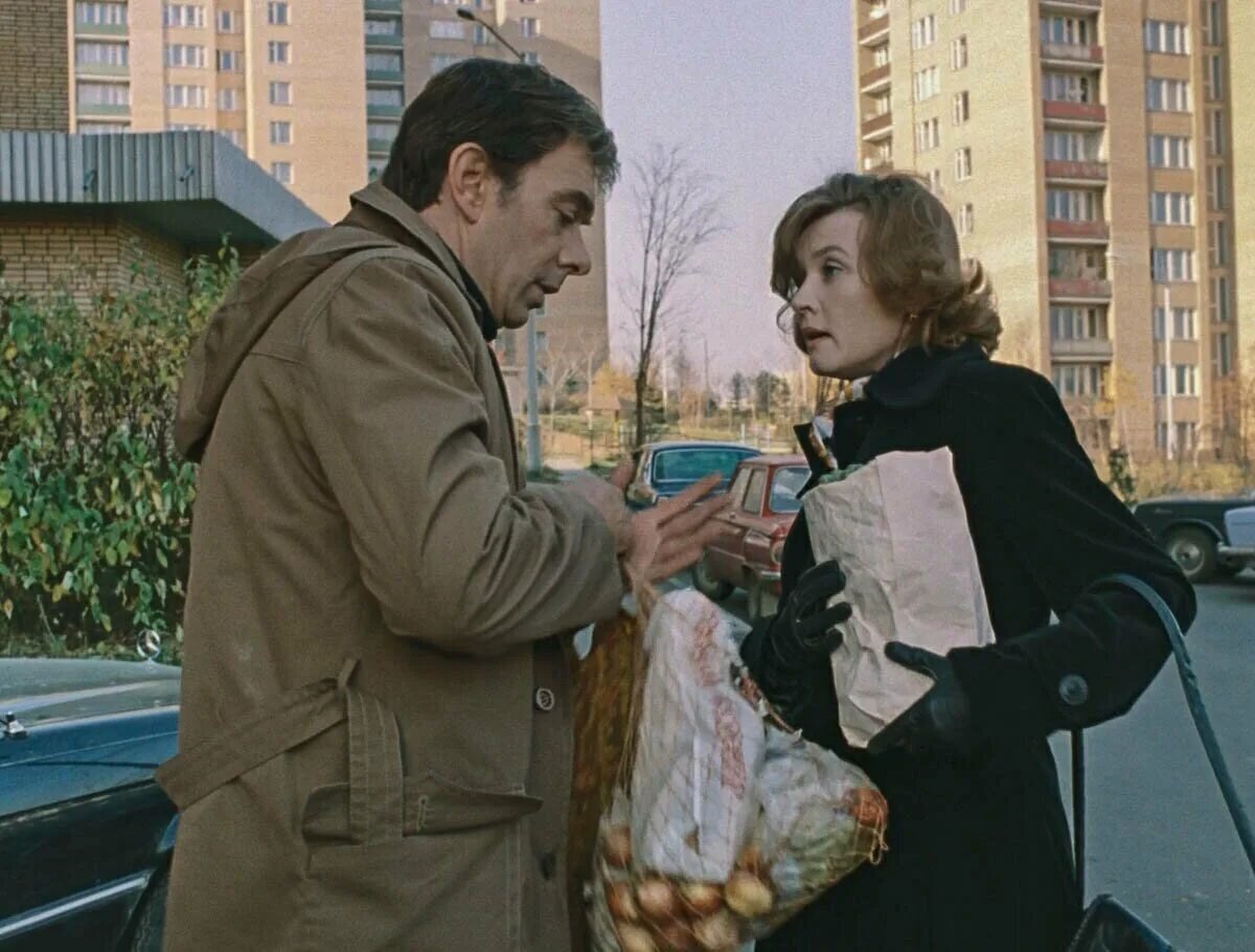 что такое камео в фильмах. конюхова москва слезам не верит. татьяна конюхова "карьера димы горина" 1961г. татьяна конюхова в молодости. конюхова в москва слезам не верит.