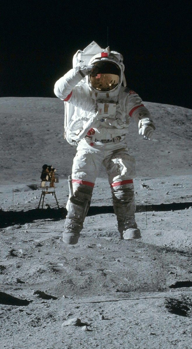 На луне можно жить. Астронавты Аполло 16. Астронавты Аполлон 11.