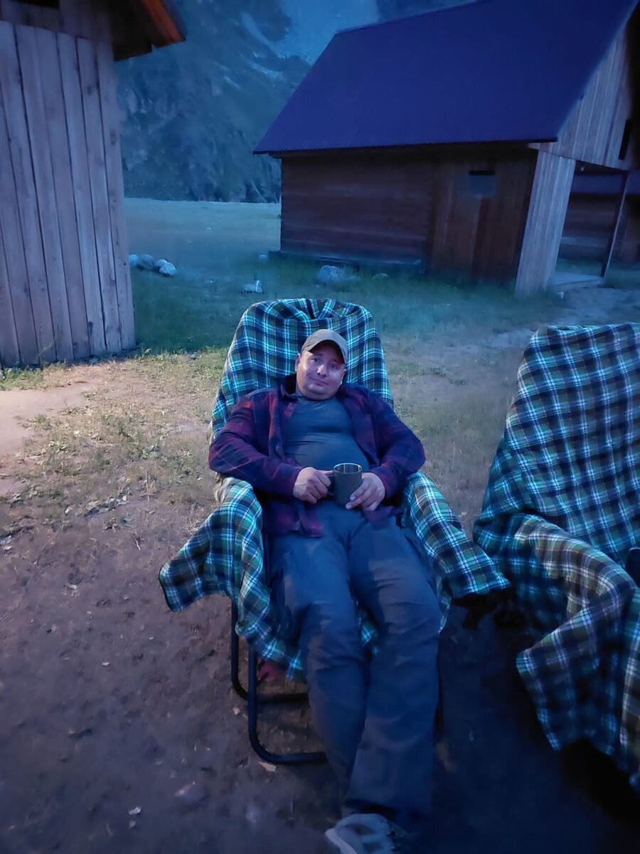 Долина елангаш горный алтай. Долина слез алтай камень. Гора багаташ горный алтай. Долина тур. Долина тур.