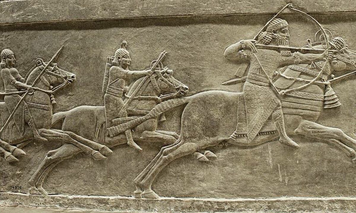 Ассирийский новый год 2024. Ассирийский царь Ашшурбанапал рельеф. Рельефы дворца Ашшурбанапала. Ассирийские барельефы Ашшурбанипал. Охота на Львов рельеф из дворца Ашшурбанипала.