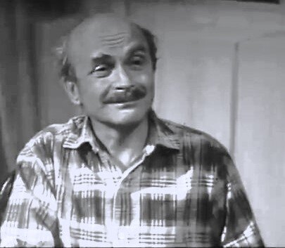 Кадр из фильма "Дело №1. Черный Маклер". Скриншот.