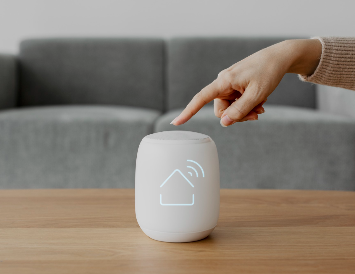 Красивый уютный домик. Присматривать за домом. Дом по соседству фильм 2002. Присмотр за домом home hestor. Присмотр за домом home hestor.