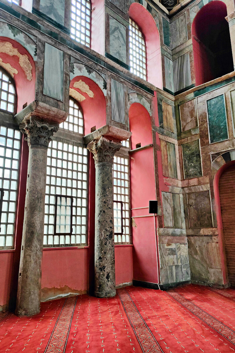 Автодом кемпер. Домик на дереве. Сказочный дом внутри. Домик в лесу интерьер. Как выглядит внутри снаружи.