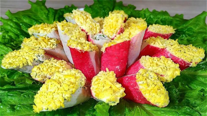 Рулетики из крабовых палочек. Рулетики из крабовых палочек