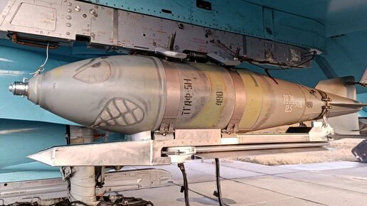 Одна из самых мощных русских бомб ФАБ-500. На что она способна и почему после её сброса нужно уносить ноги как можно дальше от места падени