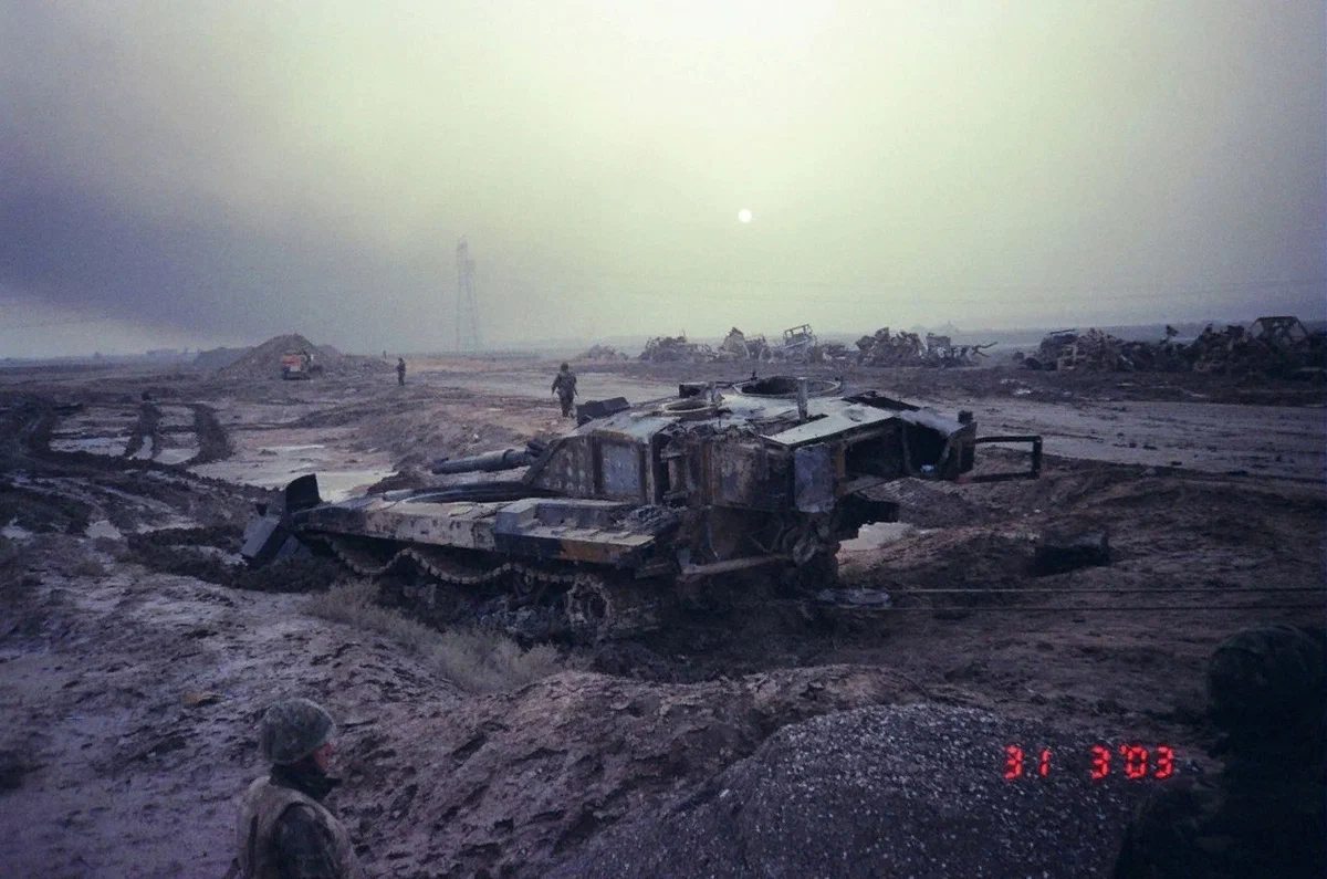 Англичанин подбитый дружественным огнем в 2003 году. Единственный потерянный танк "Челленджер" до лета 23-го года 