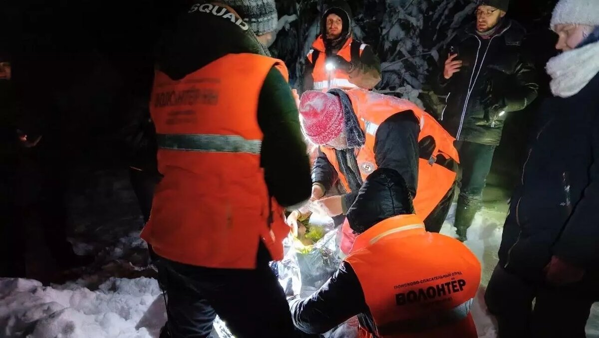     В Балахнинском районе волонтеры нашли 26-летнего нижегородца, который чуть не замерз в лесу в 30-градусный мороз. Об этом рассказали в ПСО «Волонтер».