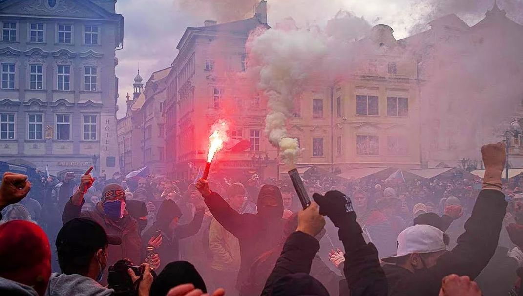 Сюрреализм владимир куш. Поток информации. Современные глобальные опасности для человечества. Компьютерная зависимость. Владимир куш художник картины.